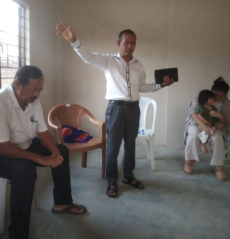 M Yanger Ozukum, Pastor, Old Showuba Ao Baptist Fellowship dedicates the Golden Cargo Dimapur in Purana Bazaar, Dimapur on June 5 last.